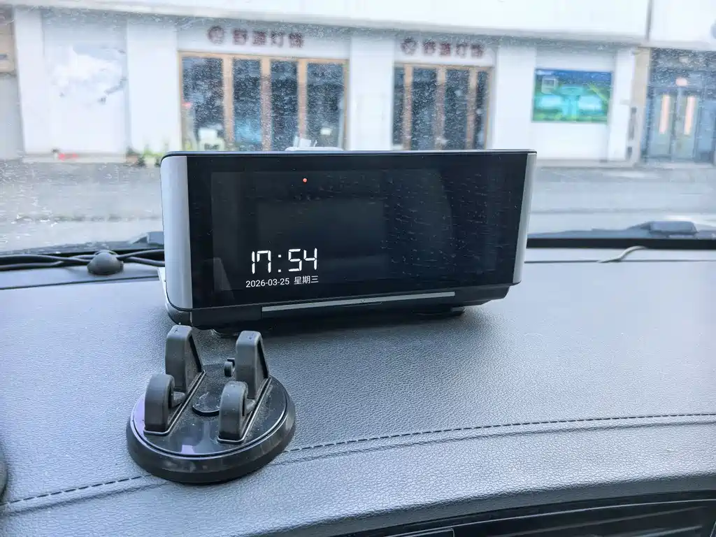 Emgrand 2020 1.5L CVT upward version купить на сайте DeffCars