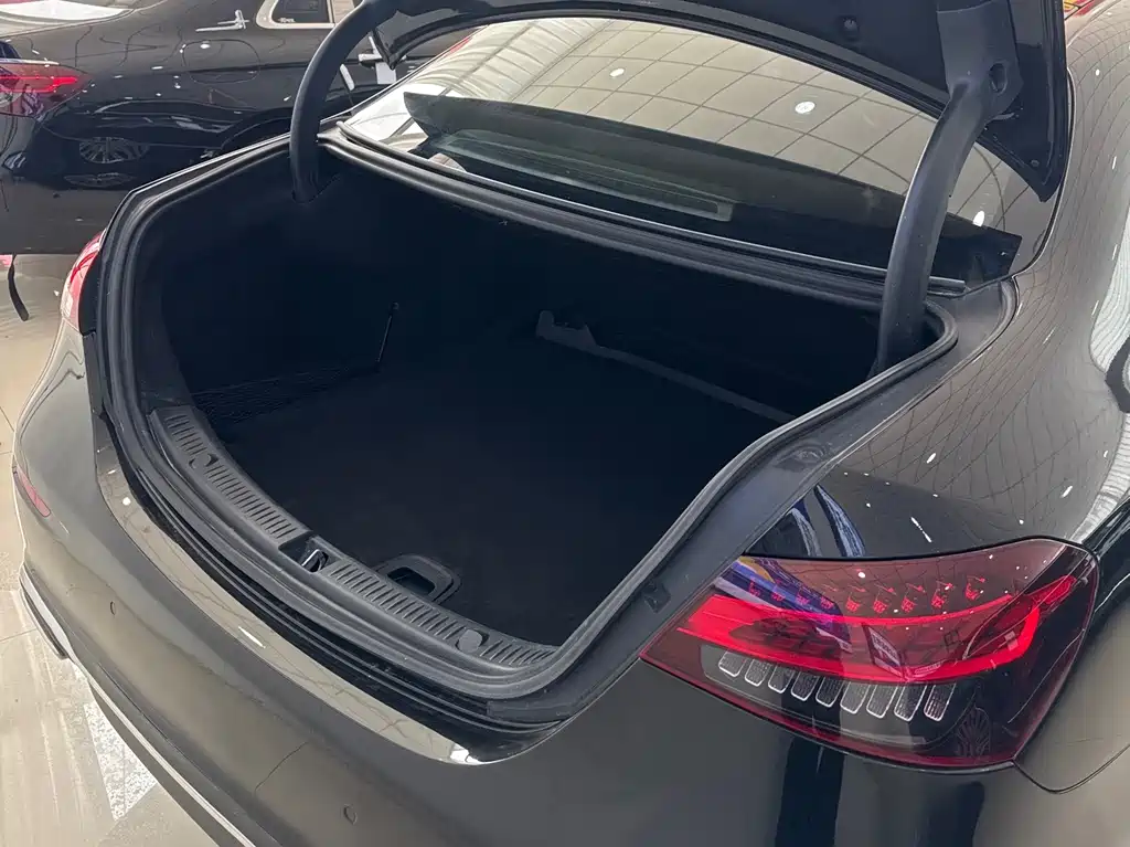 Mercedes-Benz E-Class 2021 E 300 L Luxury Model купить на сайте DeffCars