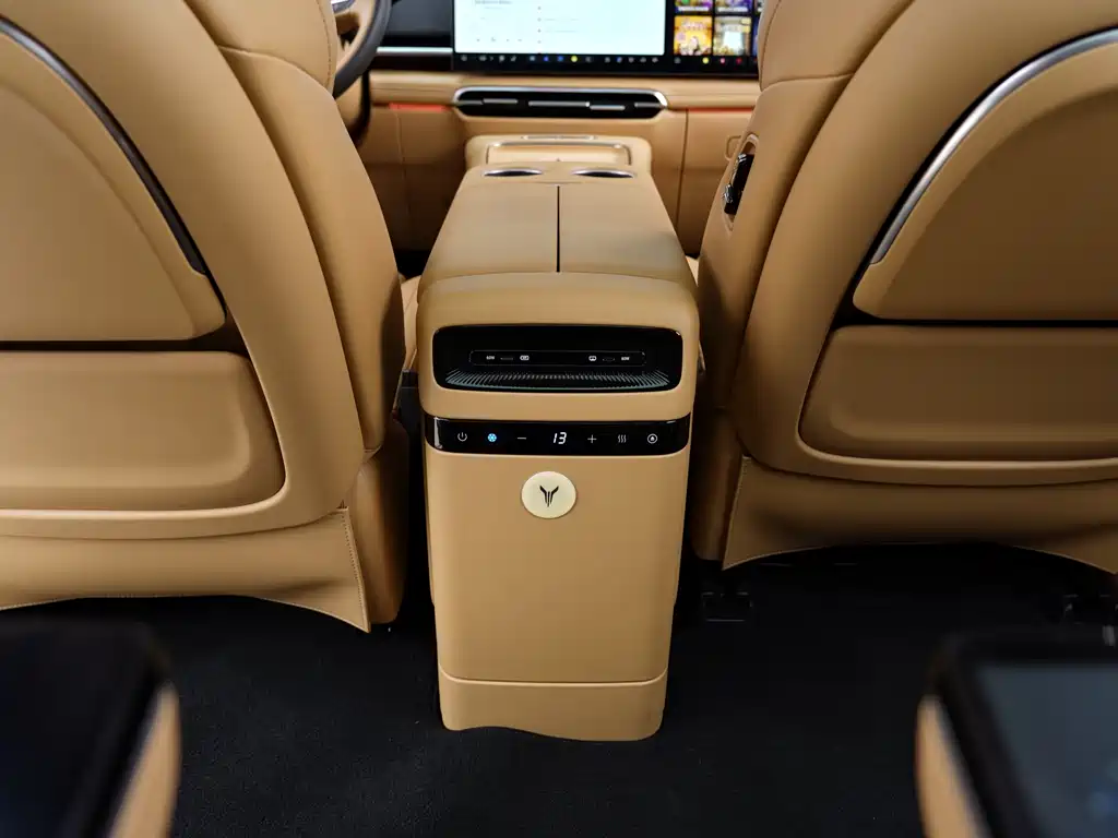 Lantu Dreamer 2025 PHEV four-wheel drive flagship Kunpeng version купить на сайте DeffCars