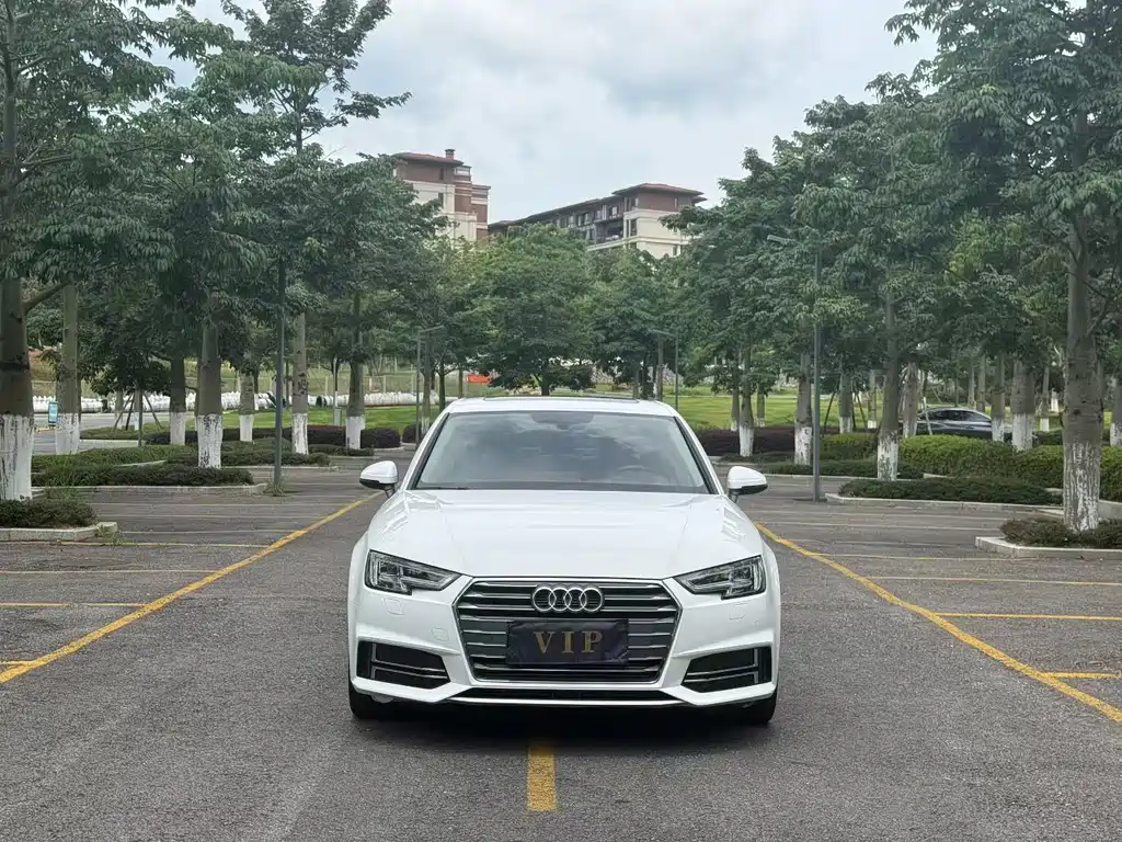 Audi A4L 2018款 30周年年型 40 TFSI 时尚型 купить на сайте DeffCars