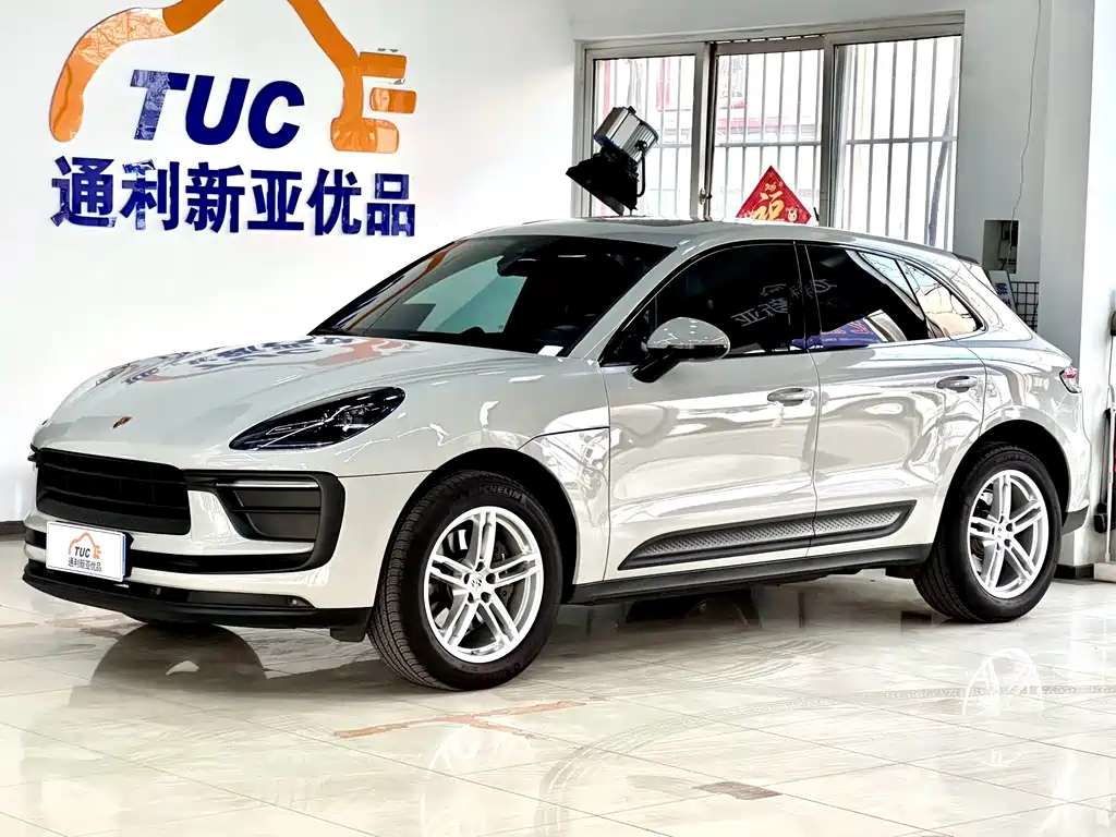 Macan 2023 Macan 2.0T купить на сайте DeffCars