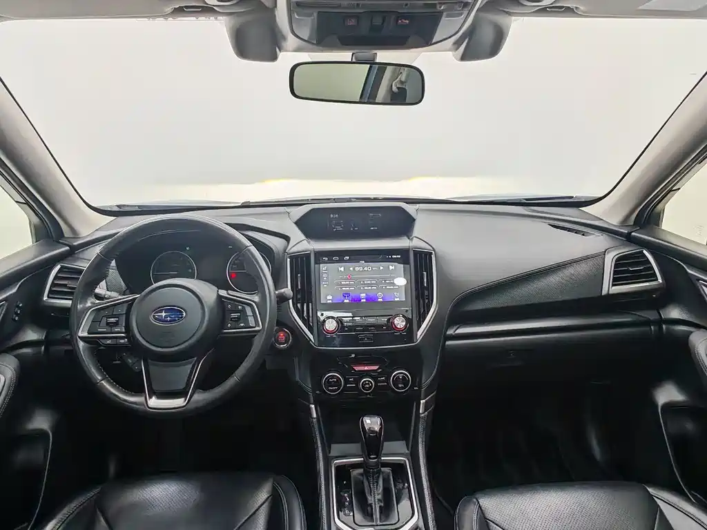 Forester 2021 2.0i Deluxe Edition купить на сайте DeffCars