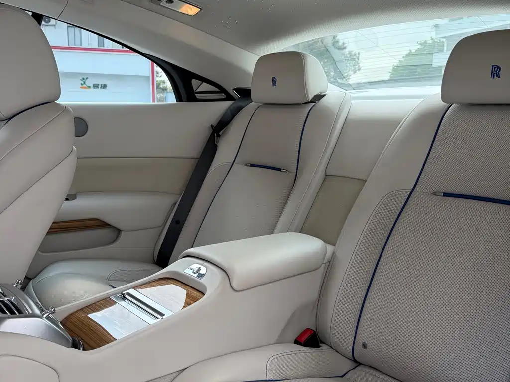 Phantom 2018 6.6T standard model купить на сайте DeffCars