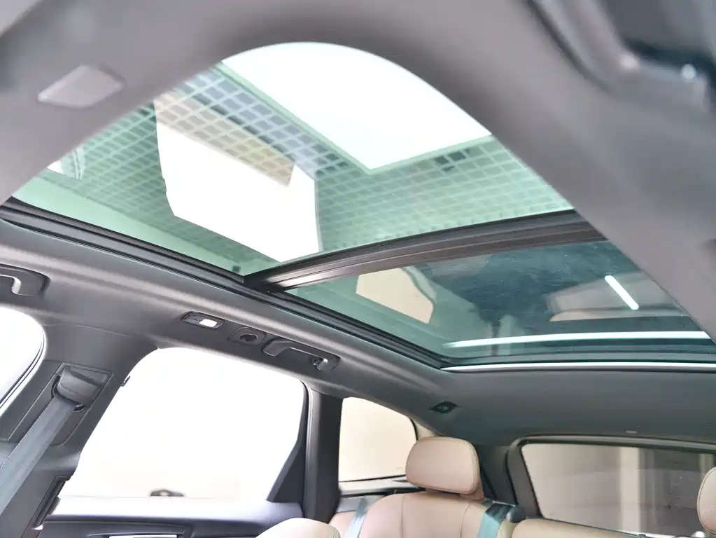 Volvo XC60 2023 B5 four-wheel drive Zhiyi Luxury Edition купить на сайте DeffCars