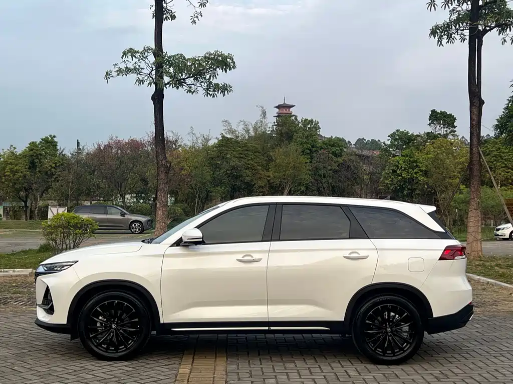 Changan CS75 2026 PRO 1.5T DCT Enjoyable 7-seater купить на сайте DeffCars