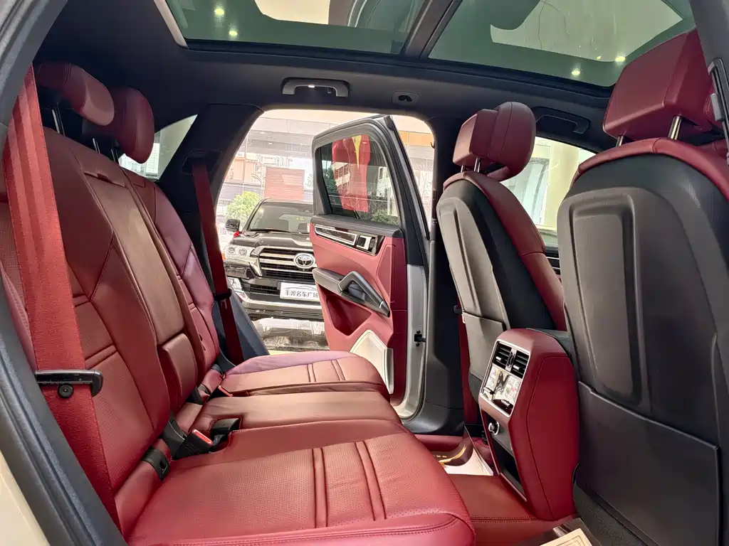 Cayenne 2023 Cayenne 3.0T Platinum Edition купить на сайте DeffCars