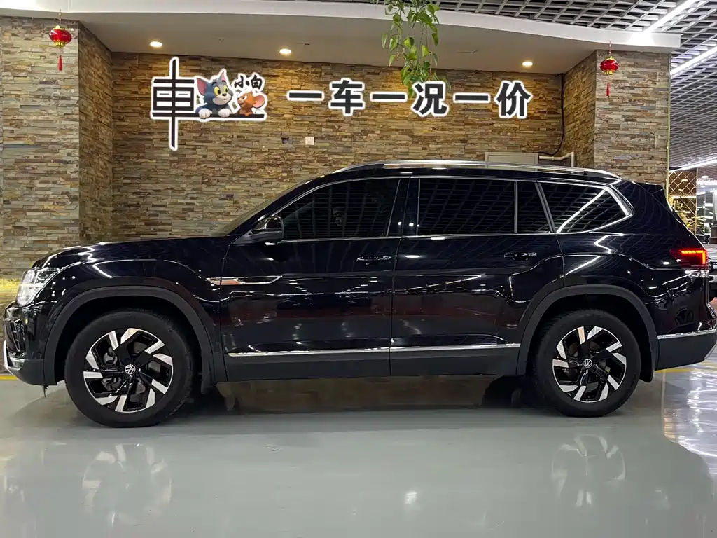 Touron 2022 530 V6 four-wheel drive luxury version купить на сайте DeffCars