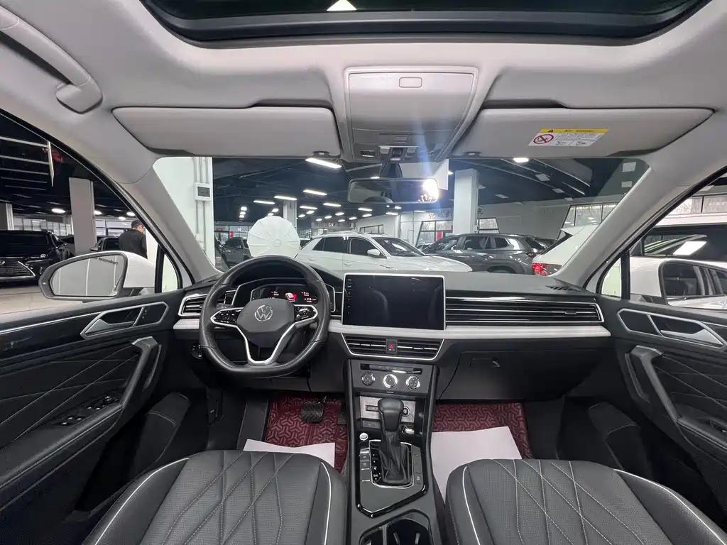 Tiguan L 2023 280TSI automatic two-wheel drive Chaochuang limited edition купить на сайте DeffCars