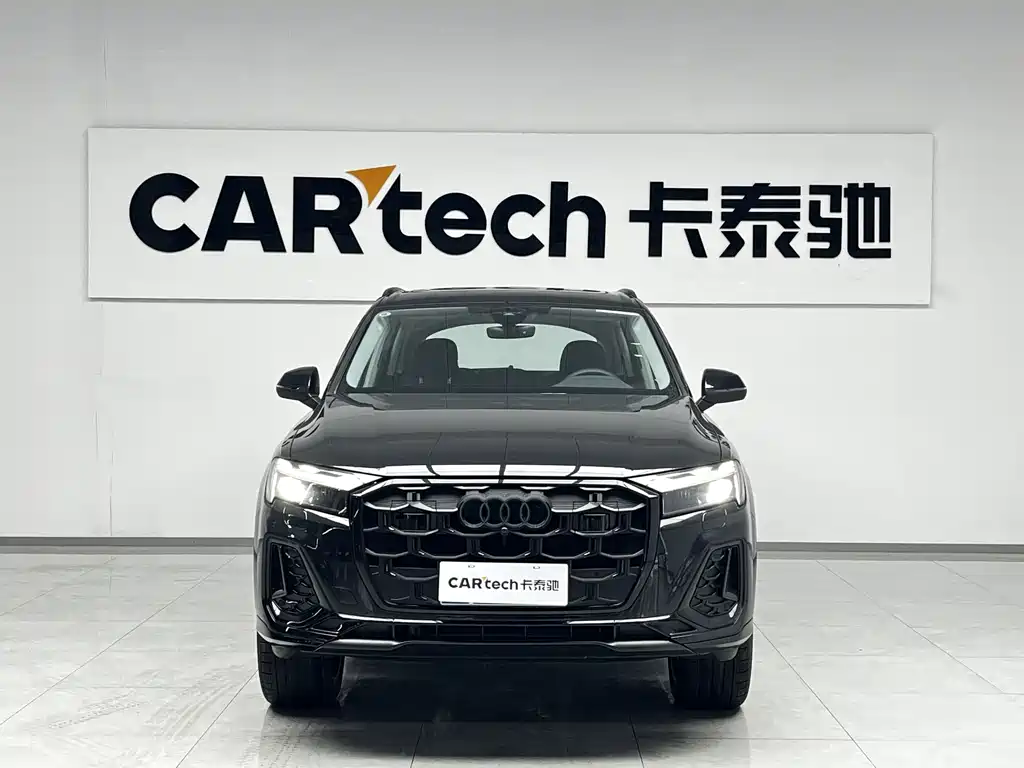 Audi Q7 2025 45 TFSI quattro S line Black Warrior купить на сайте DeffCars