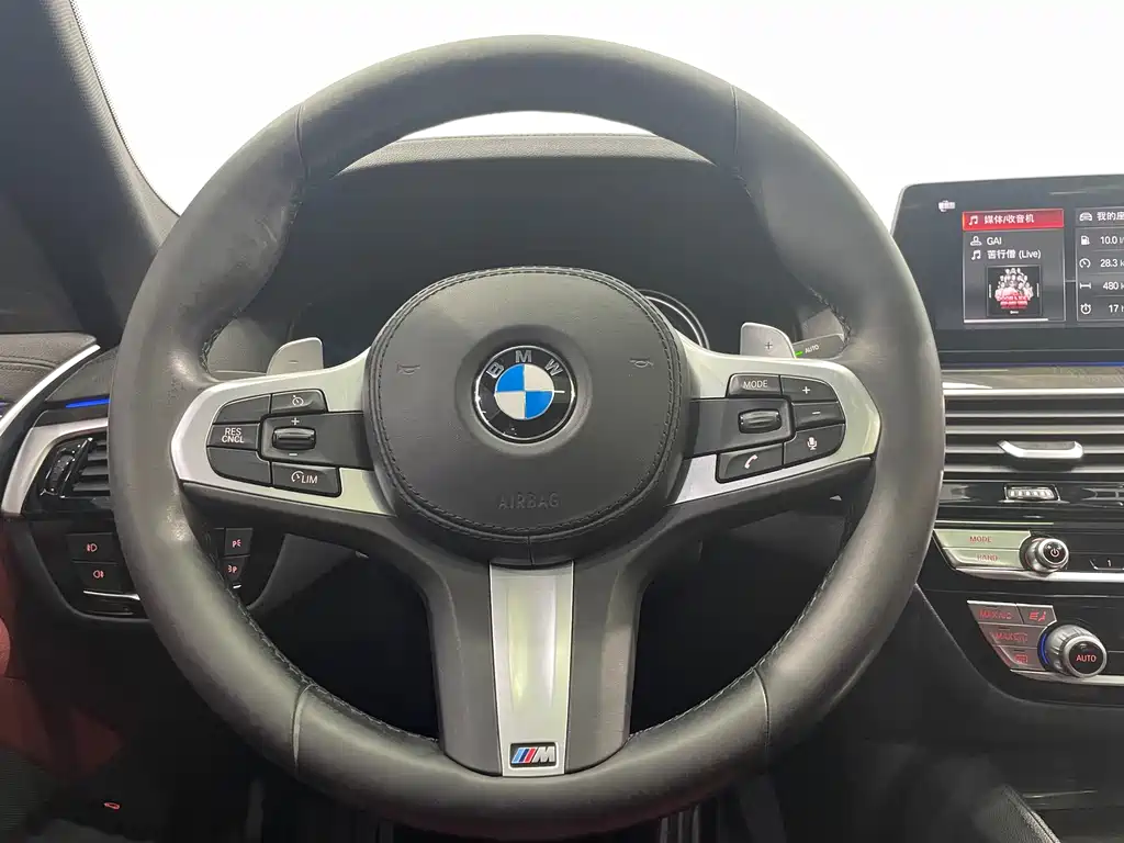 BMW 5 Series 2018 facelift 530Li leading M sports package купить на сайте DeffCars