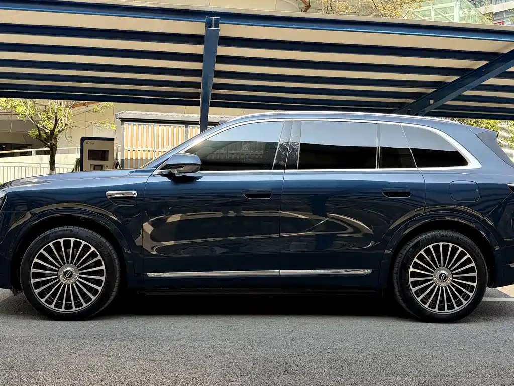 Wenjie M7 2026 extended range Max four-wheel drive version 5 seats купить на сайте DeffCars