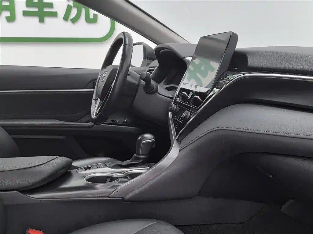 Camry 2023 2.5G Deluxe Edition купить на сайте DeffCars