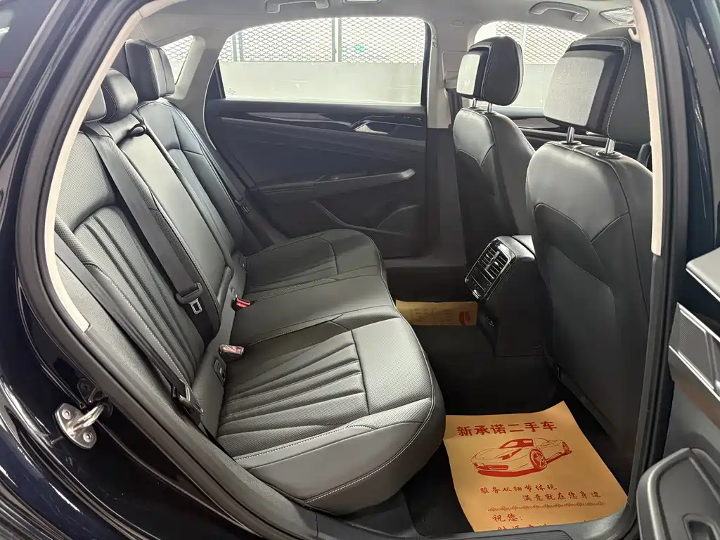 Passat 2026 Outstanding Model 330TSI Elite Edition купить на сайте DeffCars