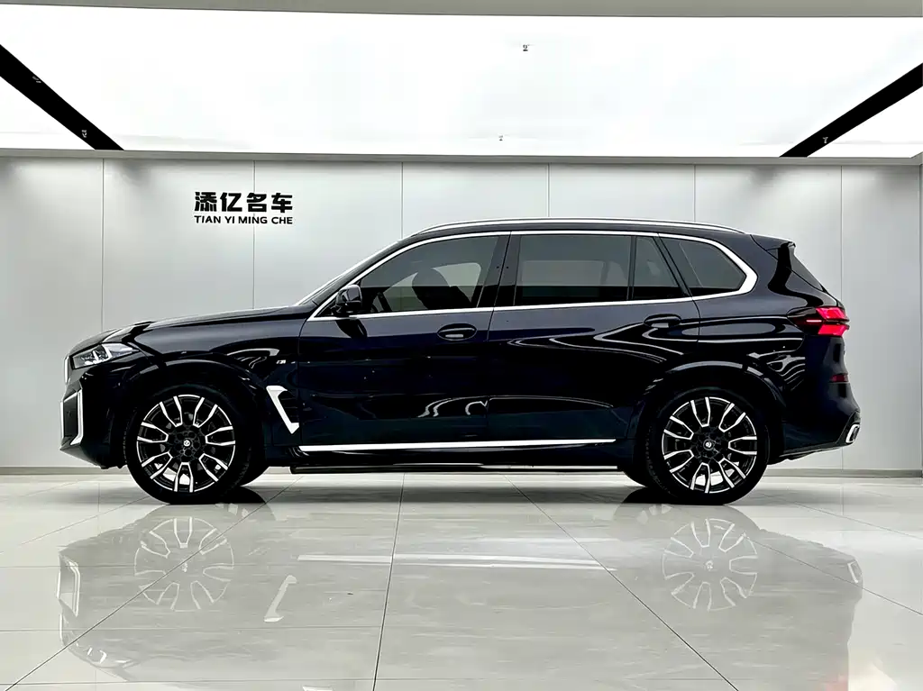 BMW X5 2023 xDrive 40Li M Sports Package купить на сайте DeffCars