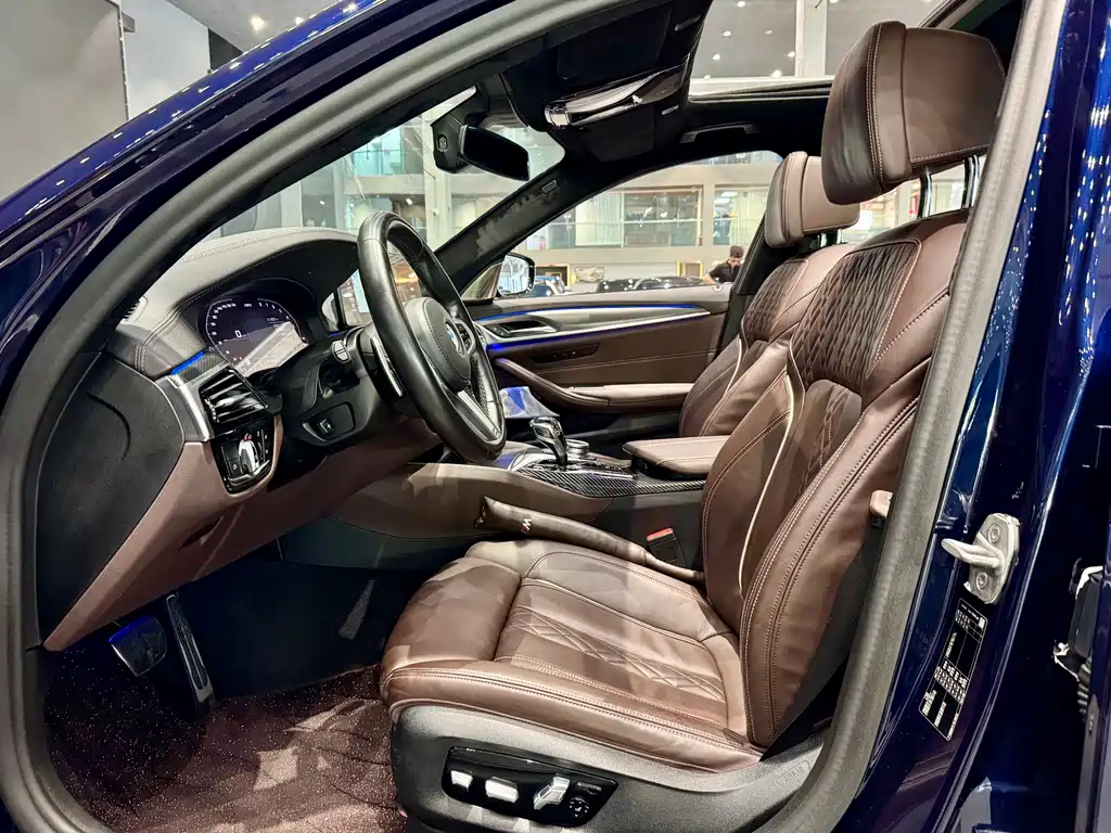 BMW 5 Series Imported 2021 Facelift 540i Fashion Edition M Sports Package купить на сайте DeffCars