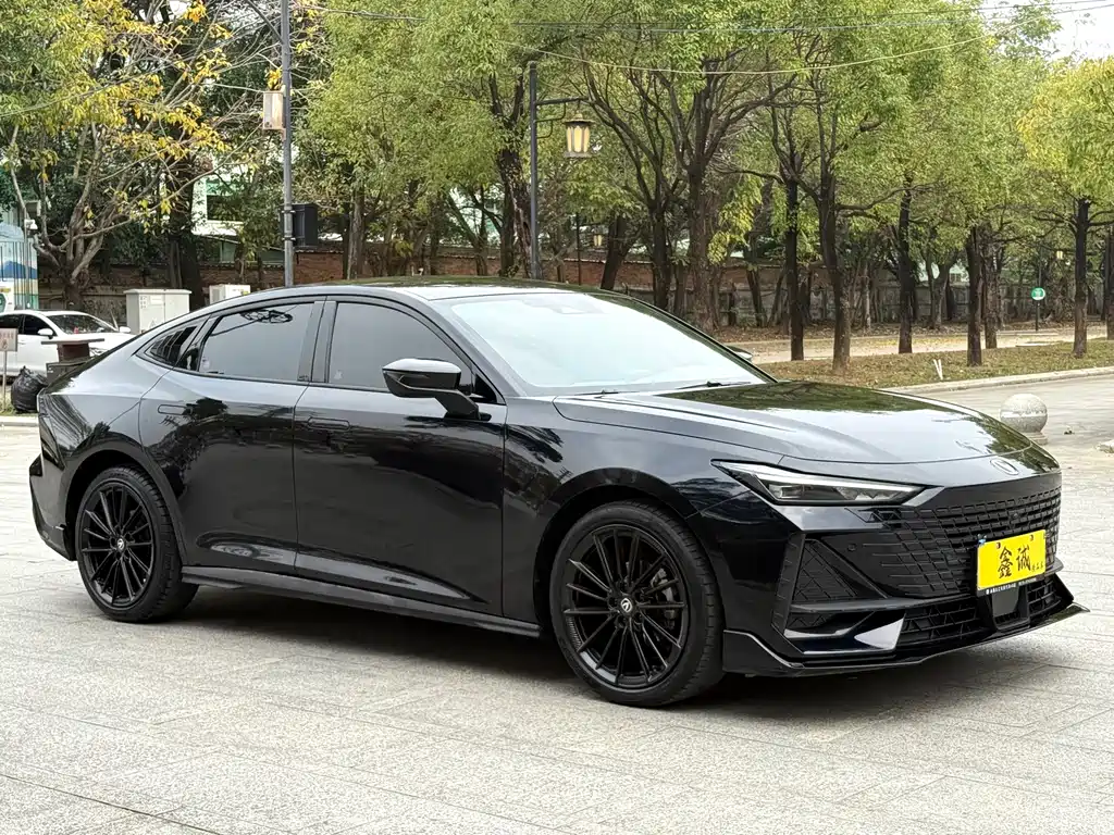 Changan UNI-V 2023 1.5T sports version купить на сайте DeffCars