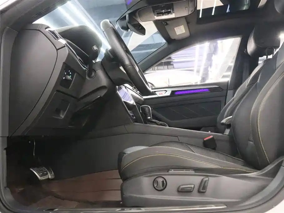 FAW-Volkswagen CC 2024 380TSI eye-catching model купить на сайте DeffCars
