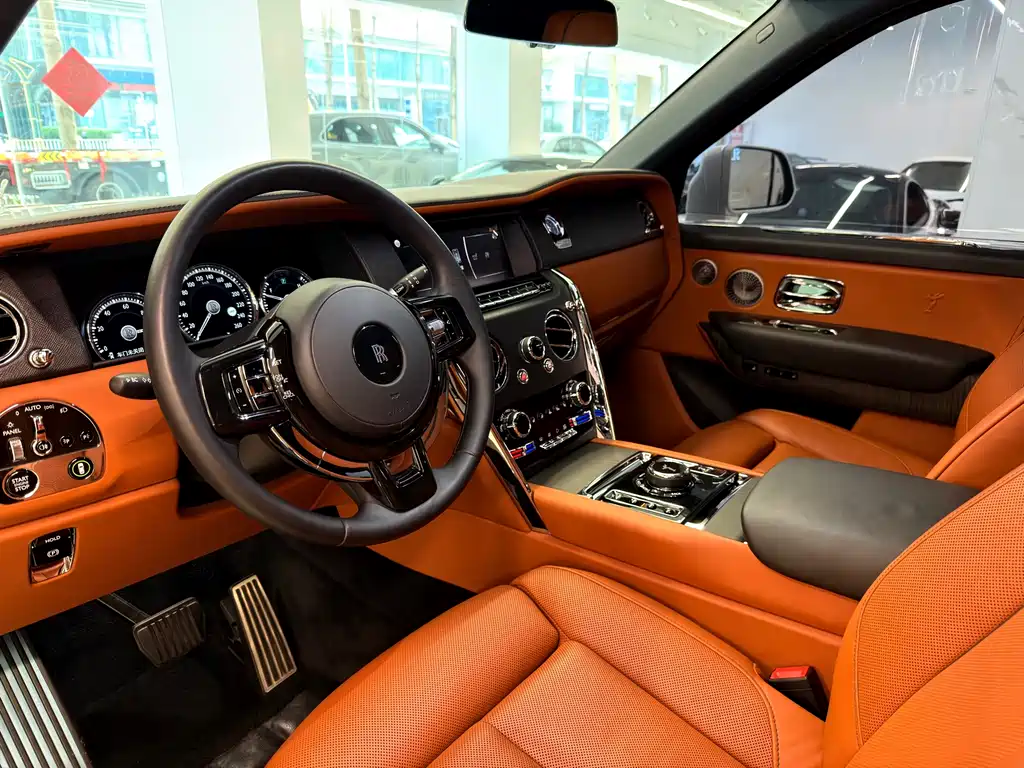 Cullinan 2018 four-seat version купить на сайте DeffCars