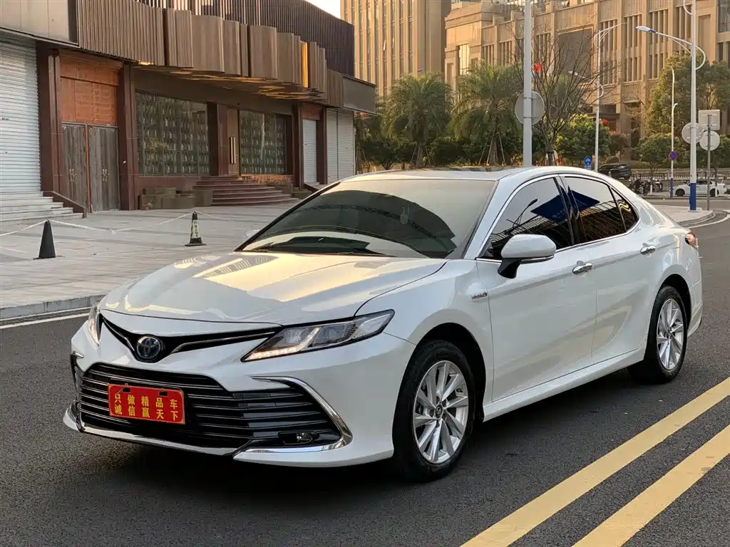 Camry 2021 Dual Engine 2.5HGVP Leading Edition купить на сайте DeffCars