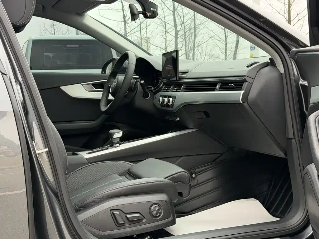 Audi A4L 2020 40 TFSI Fashionable and Dynamic купить на сайте DeffCars