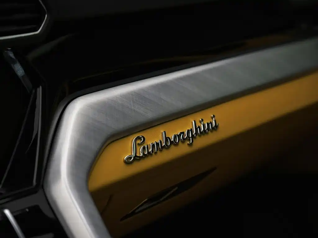 Urus 2021 4.0T V8 купить на сайте DeffCars