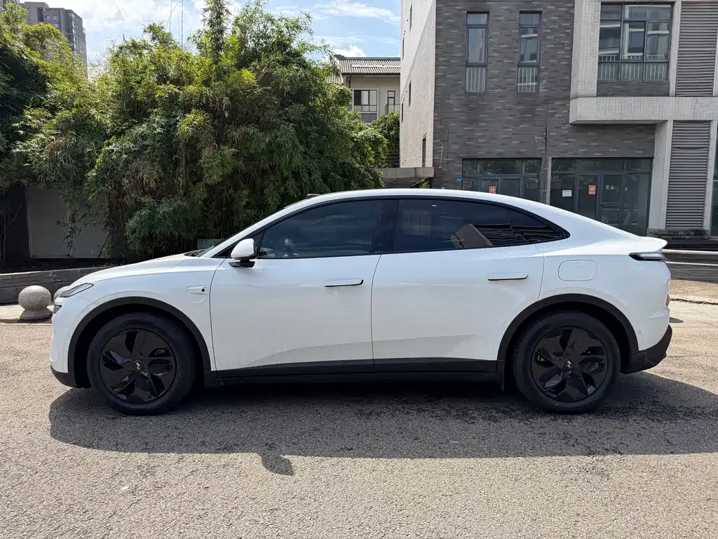 Ledo L60 2025 60kWh rear-wheel drive version купить на сайте DeffCars