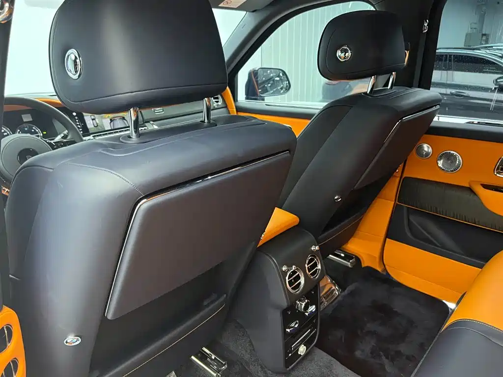 Cullinan 2018 five-seater version купить на сайте DeffCars