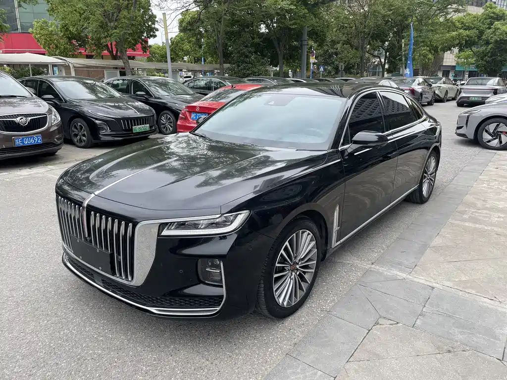 Hongqi H9 2022 2.0T Zhilian Qichang Edition купить на сайте DeffCars