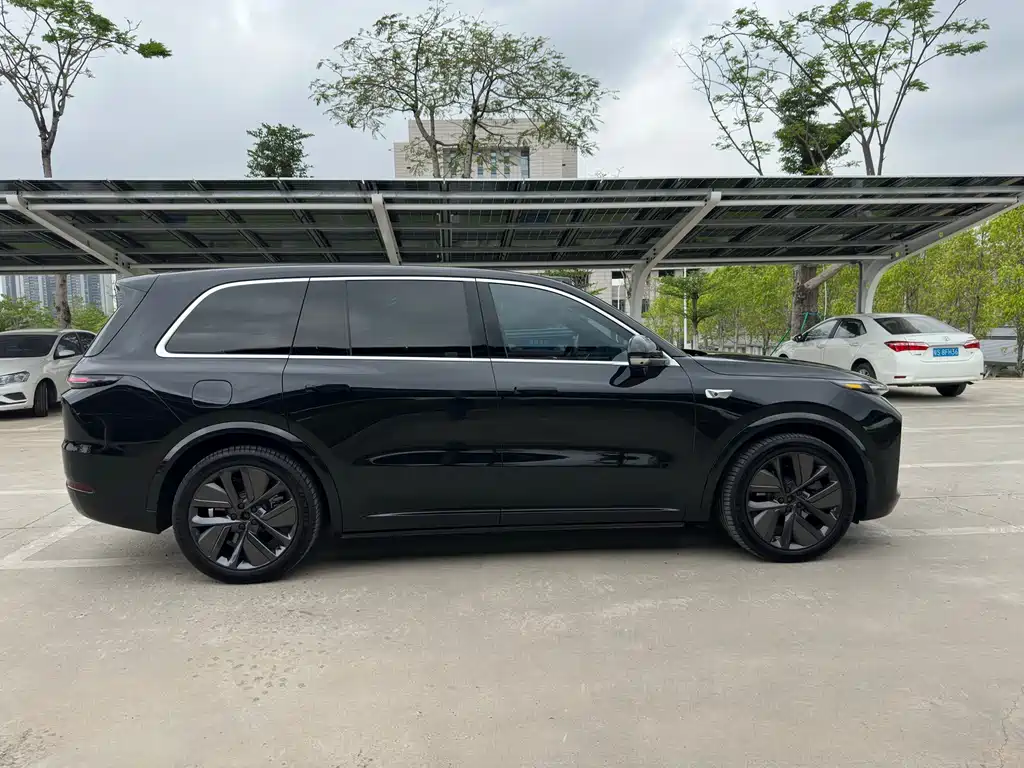 Ideal L9 2024 Ultra купить на сайте DeffCars