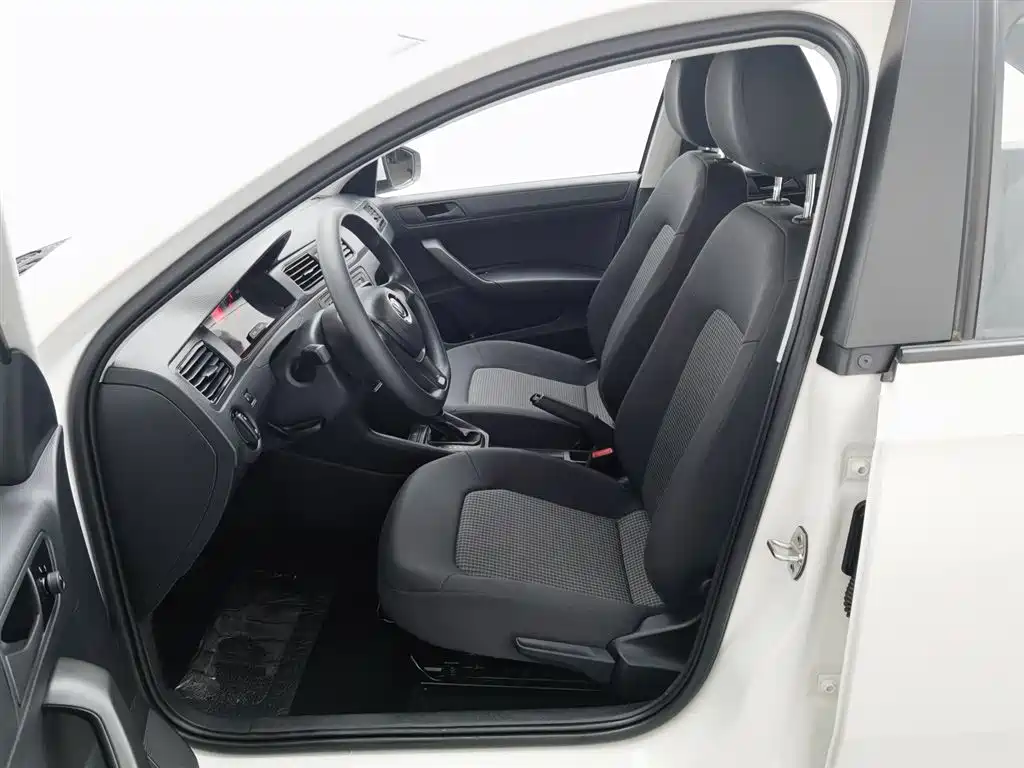 Santana 2021 1.5L automatic fashion version купить на сайте DeffCars