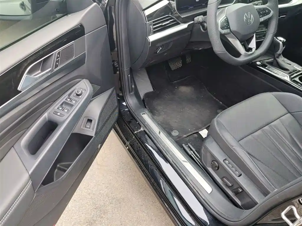 Passat 2025 Outstanding Model 380TSI Starry Sky Dragon Edition купить на сайте DeffCars