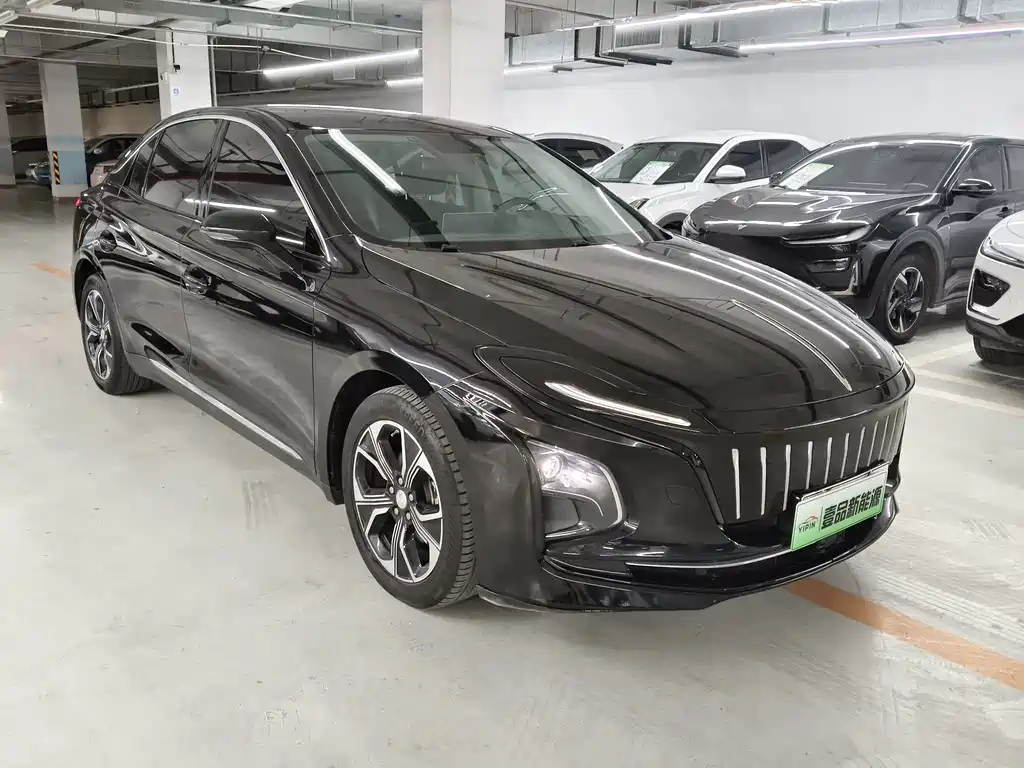 Hongqi E-QM5 2021 Charging Flagship Edition купить на сайте DeffCars