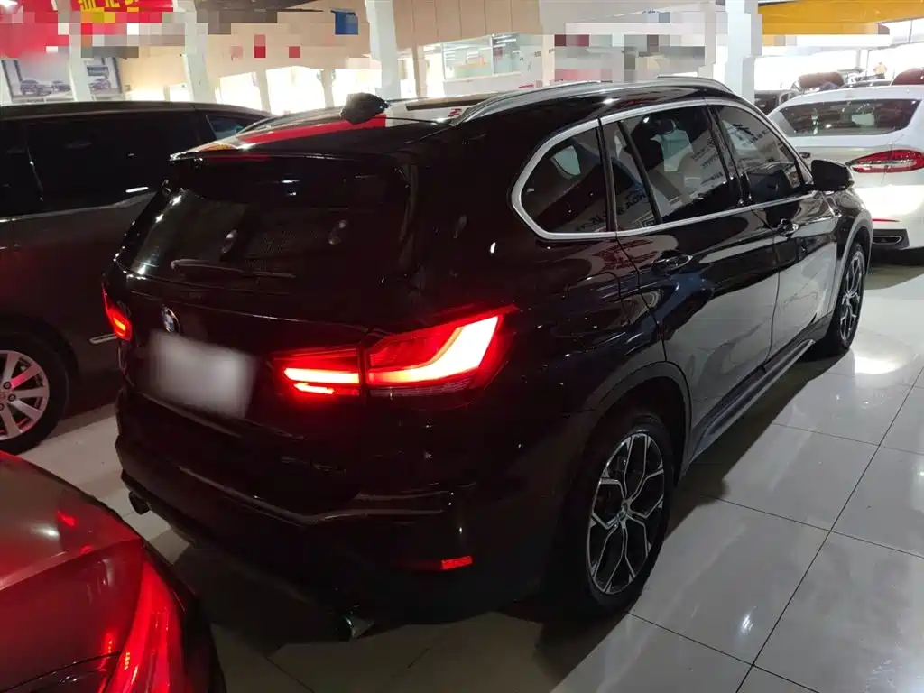 BMW X1 2020 sDrive20Li Exclusive Model купить на сайте DeffCars