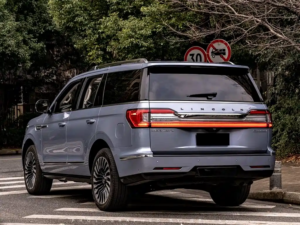 Navigator 2020 3.5T President Series купить на сайте DeffCars