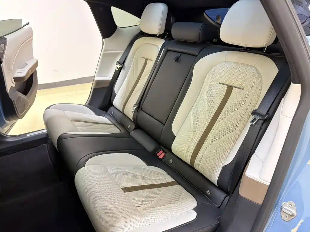 JiKr 007GT 2025 four-wheel drive smart driving version 75kWh купить на сайте DeffCars