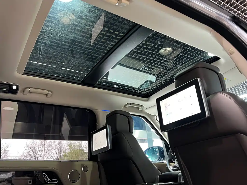 Range Rover 2022 3.0 L6 400PS Legendary Extended Classic Edition купить на сайте DeffCars