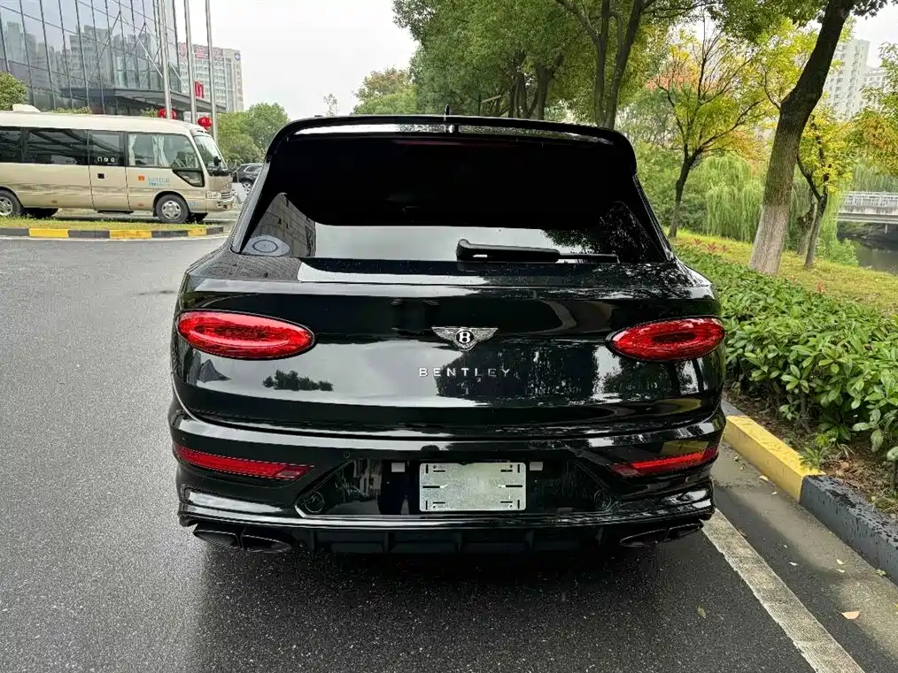 Bentayga 2022 4.0T V8 S купить на сайте DeffCars