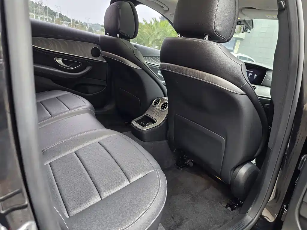 Mercedes-Benz E-Class 2022 facelift E 300 L sporty and stylish купить на сайте DeffCars