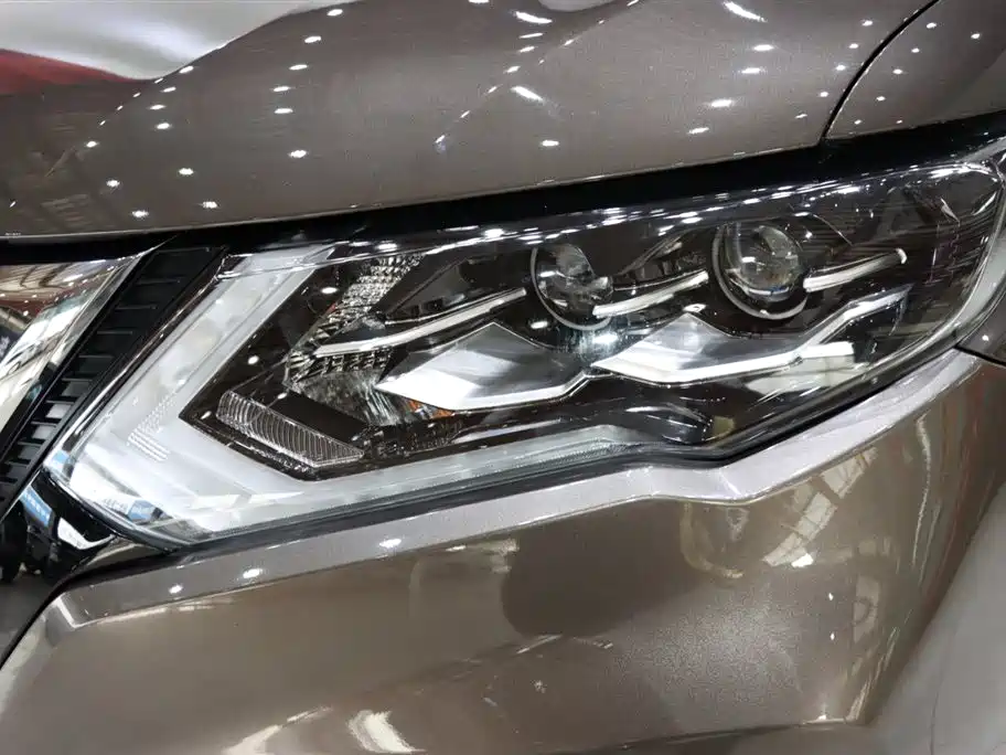 X-Trail 2020 2.5L XL ITS 3rows CVT 4WD seven-seat luxury pilot version купить на сайте DeffCars