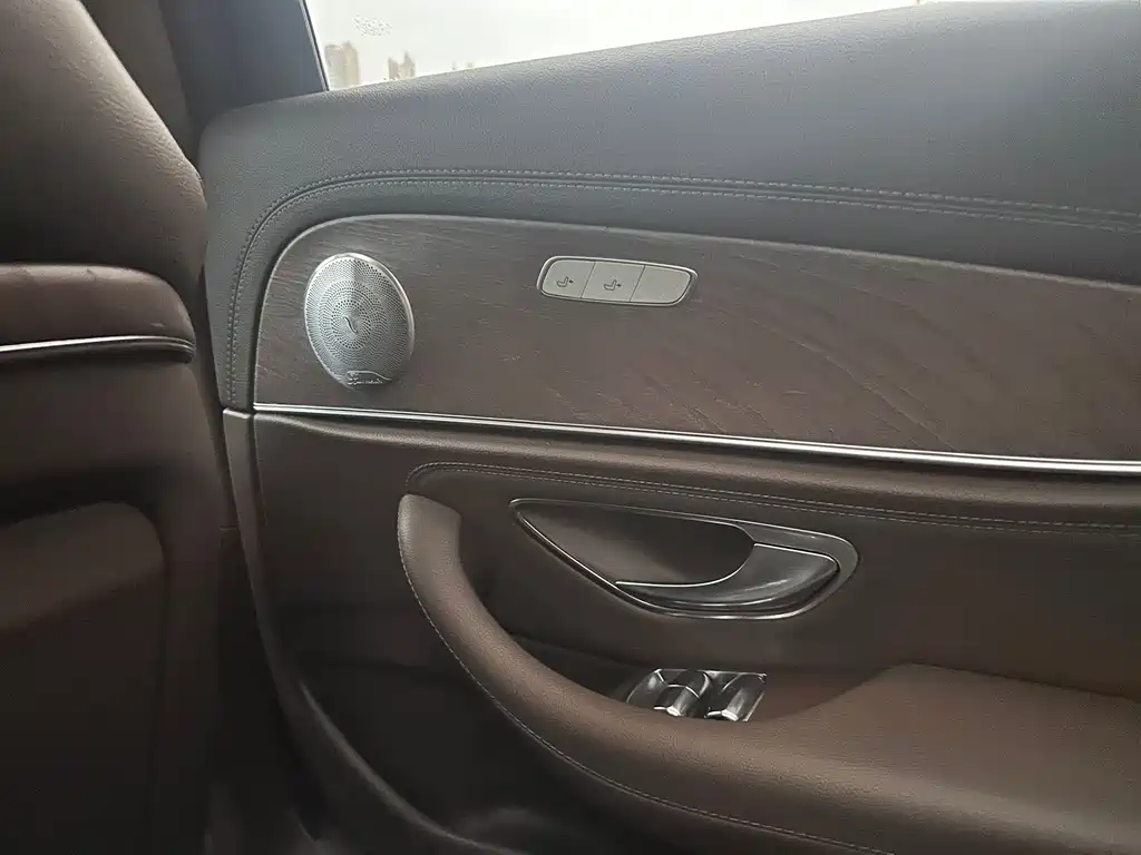 Mercedes-Benz E-Class 2020 E 260 L купить на сайте DeffCars