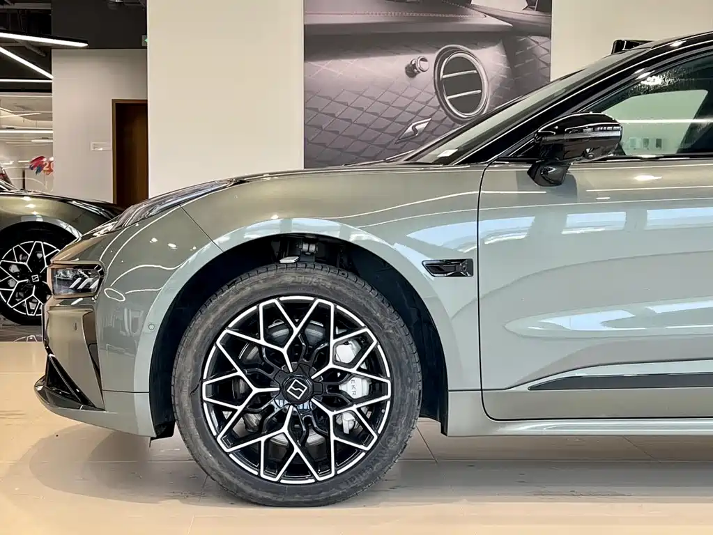 Jikrypton 001 2025 YOU version 100kWh four-wheel drive купить на сайте DeffCars