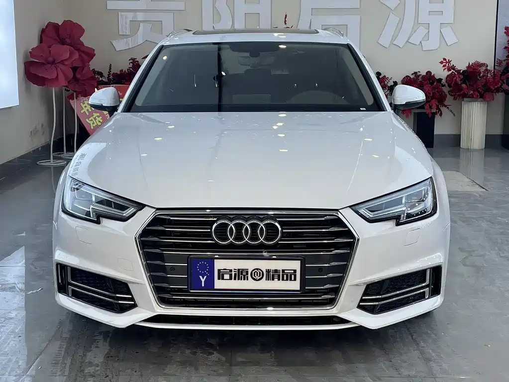 Audi A4 imported 2020 Avant 40 TFSI fashionable and dynamic купить на сайте DeffCars