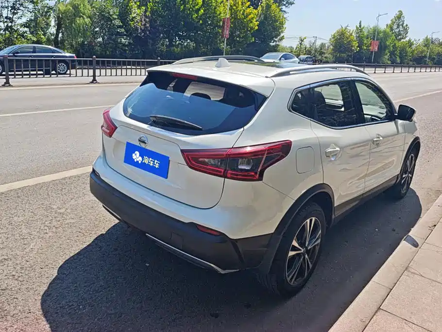 Qashqai 2019 2.0L CVT Deluxe Edition купить на сайте DeffCars