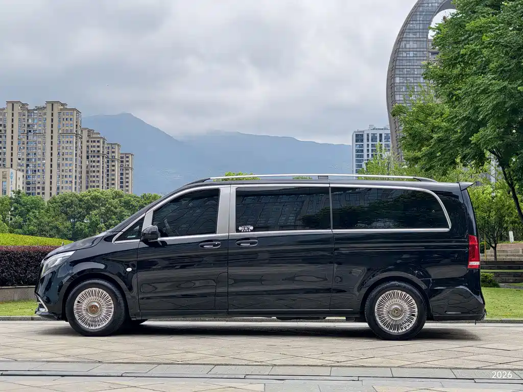 Vito 2021 2.0T Business Edition 7 seats купить на сайте DeffCars