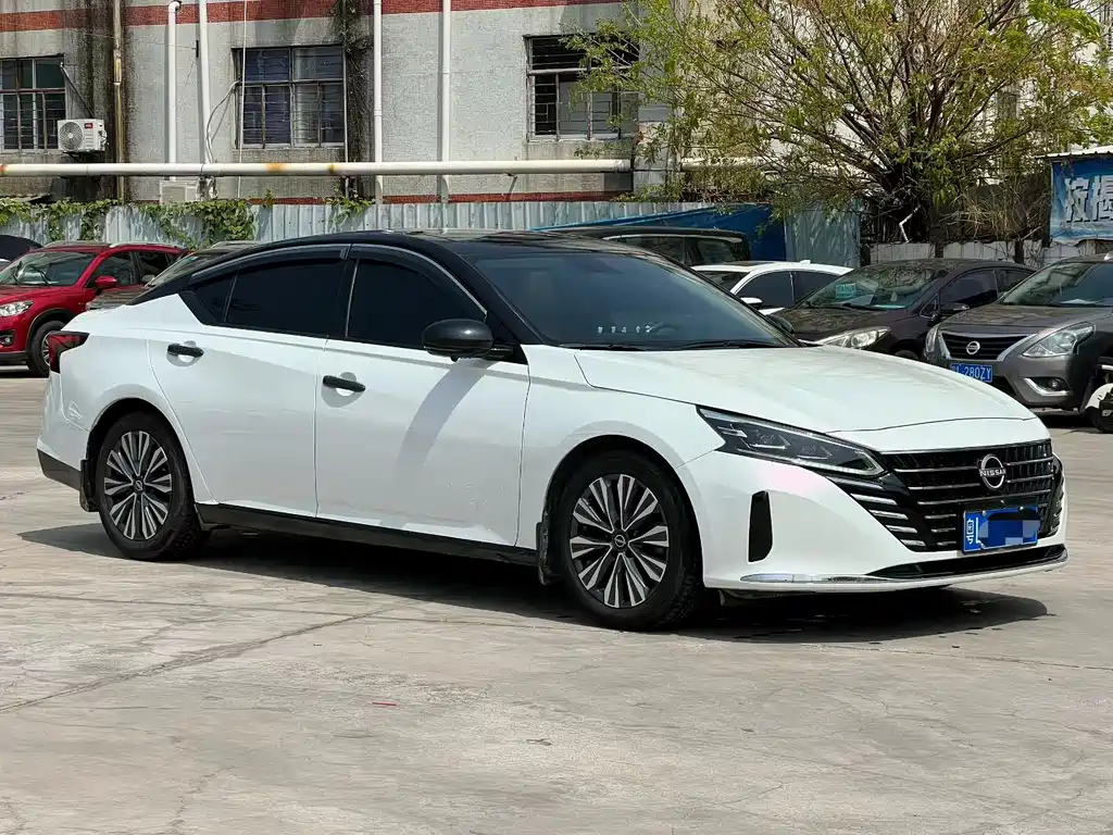 Teana 2024 2.0L XE True Heart Edition купить на сайте DeffCars