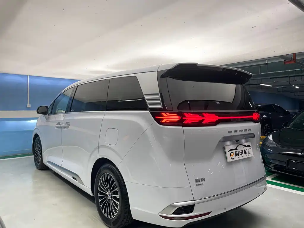 Denza D9 2022 DM-i 1040 Premium Type купить на сайте DeffCars