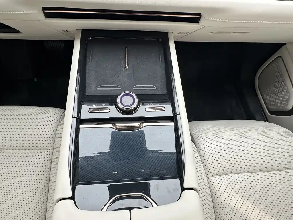 Lynk & Co 900 2025 2.0T Ultra купить на сайте DeffCars