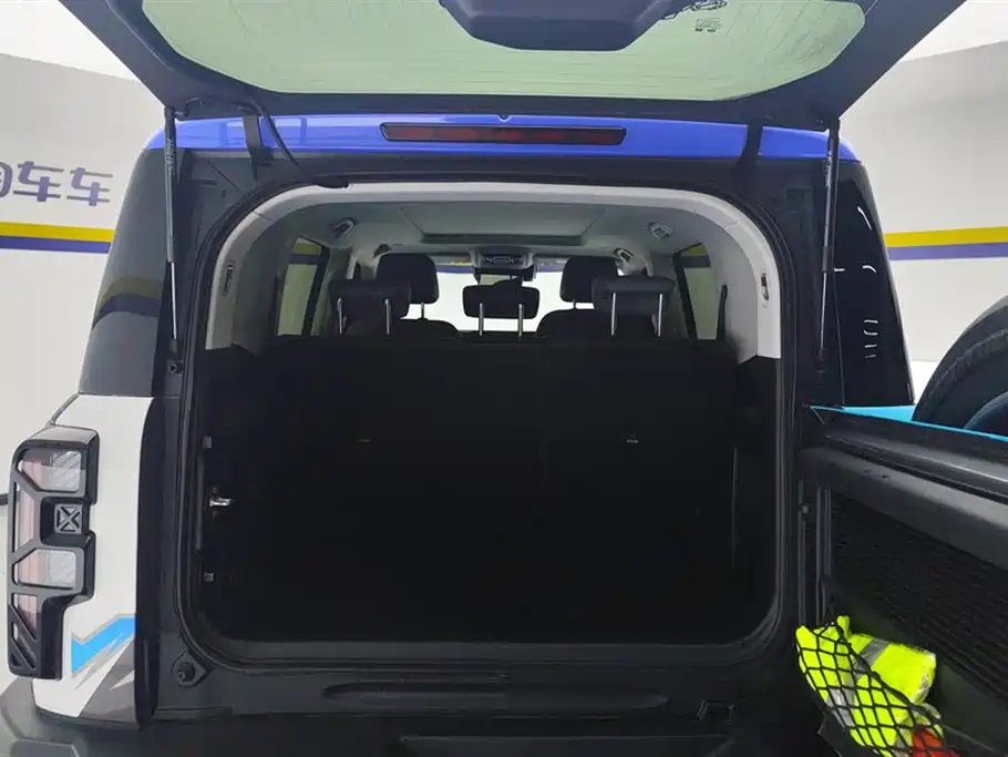 Beijing off-road BJ40 extended range 2025 advanced version купить на сайте DeffCars