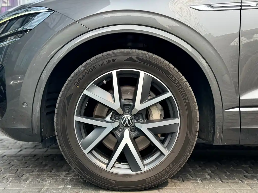 Touareg 2021 3.0TSI Ruixiang Edition Classic Sports Package купить на сайте DeffCars
