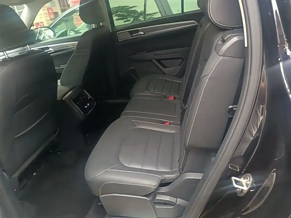 Touron 2020 330TSI 2WD Deluxe Edition National VI купить на сайте DeffCars